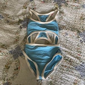 Adorable Aerie one-piece modest swimsuit.